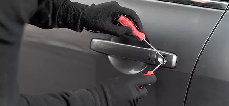 Locked Out of Car Help St. Cloud